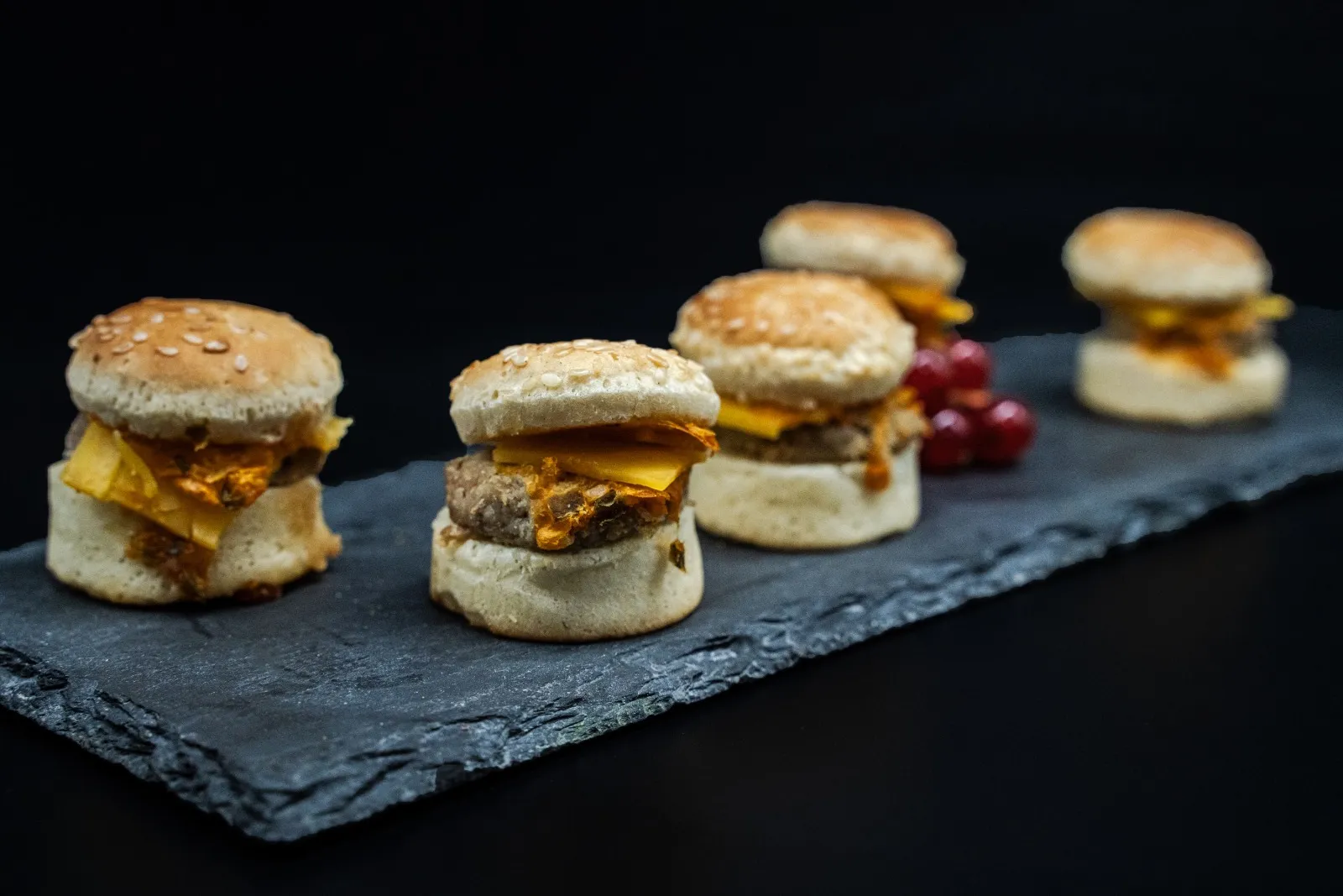 Mini burgers boeuf gourmet - Traiteur Montpellier